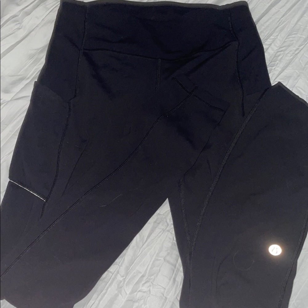 Black lululemon leggings!
